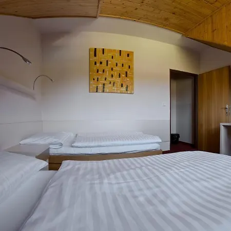 Sporthotel Kacov * Kácov