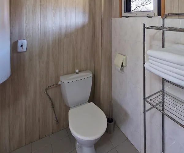 Sporthotel بيت خشبي *