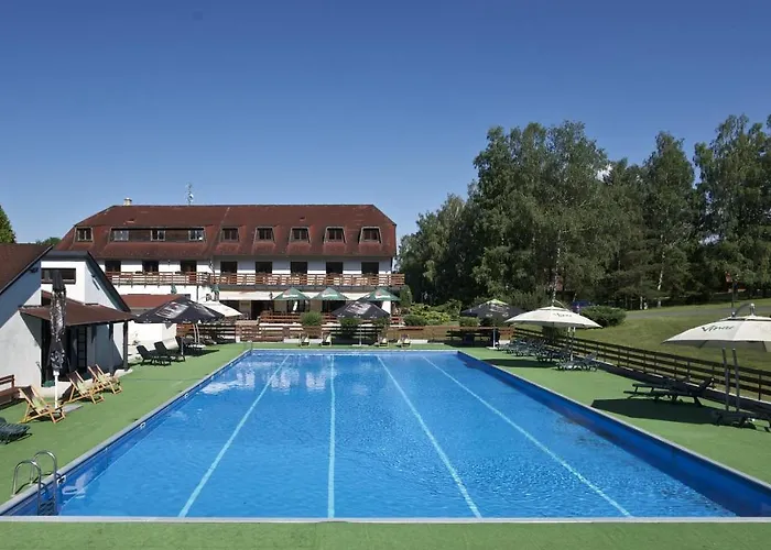 Sporthotel بيت خشبي Kácov