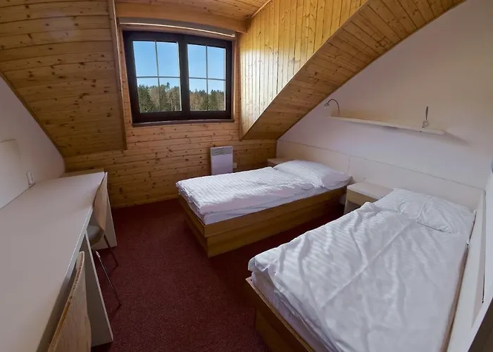 Sporthotel بيت خشبي Kácov